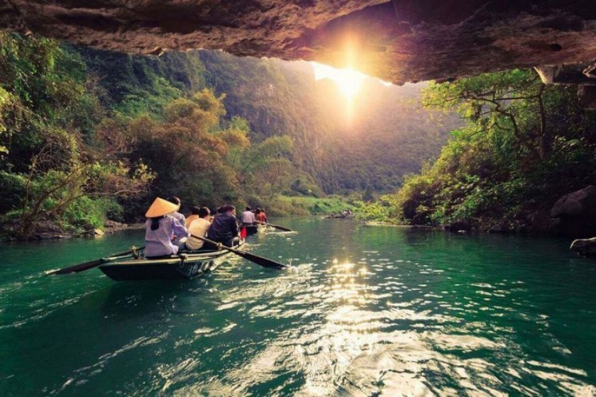 Day 5: Ninh Binh - Discovery Of Trang An - Bai Dinh Pagoda – Hanoi (110km – 2h30) (Breakfast, Lunch)